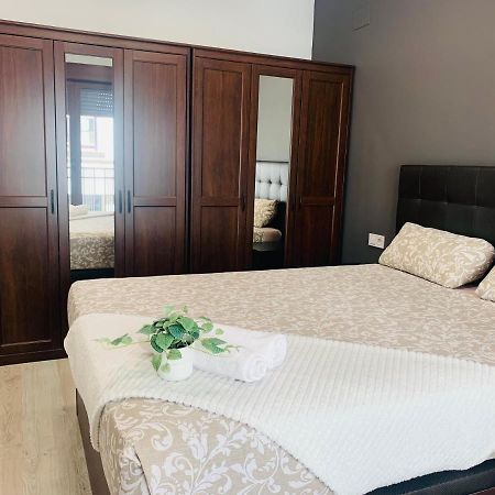Apartamento Deluxe, 4 Habitaciones, Parking Мадрид Экстерьер фото