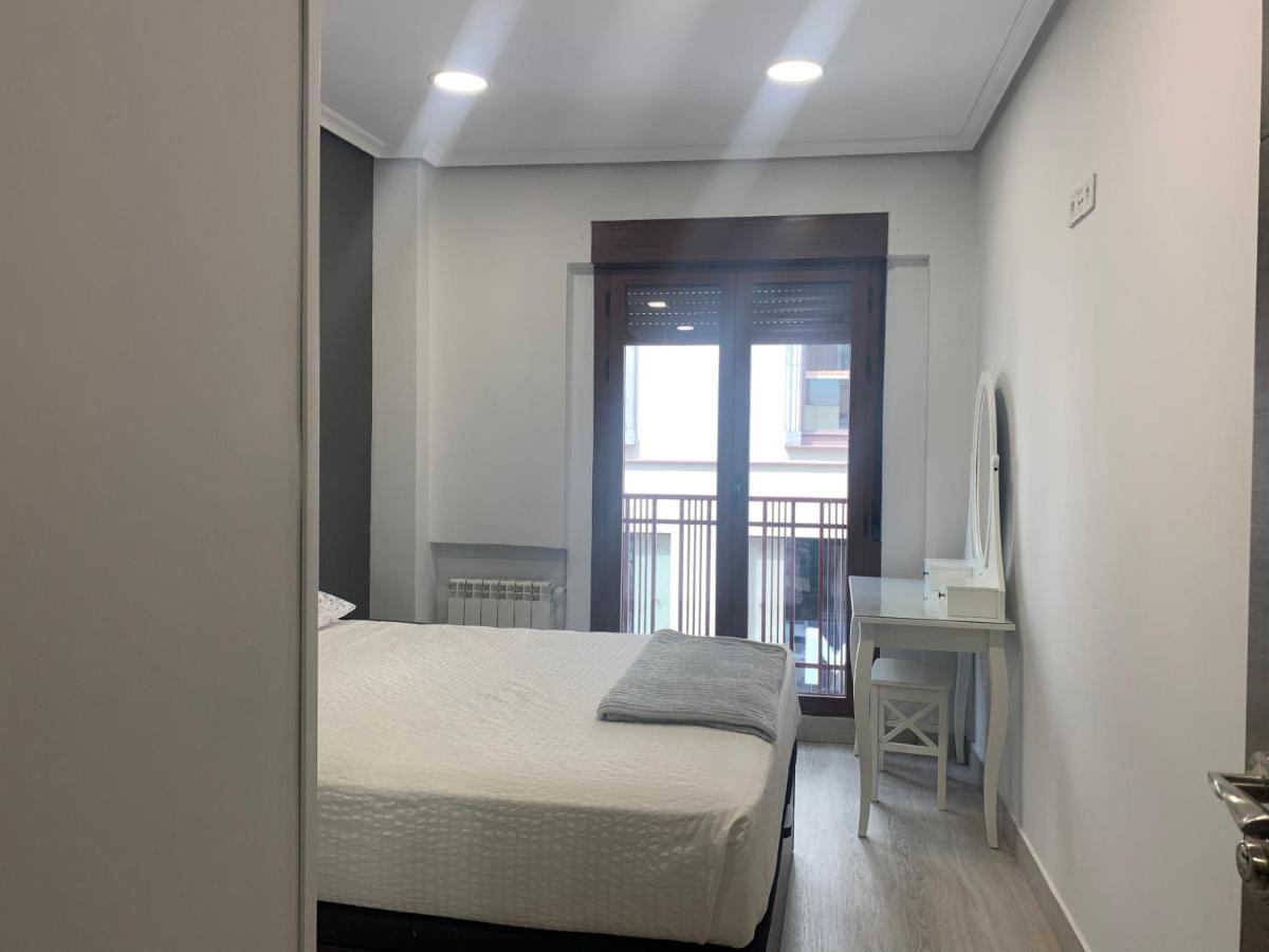 Apartamento Deluxe, 4 Habitaciones, Parking Мадрид Экстерьер фото