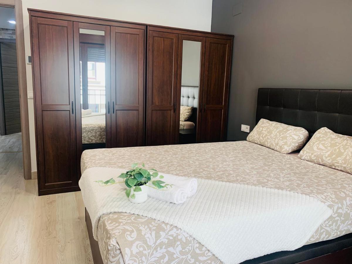 Apartamento Deluxe, 4 Habitaciones, Parking Мадрид Экстерьер фото