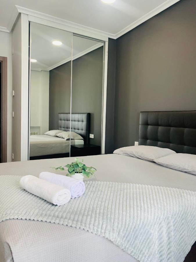 Apartamento Deluxe, 4 Habitaciones, Parking Мадрид Экстерьер фото