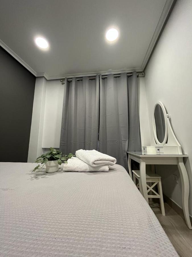 Apartamento Deluxe, 4 Habitaciones, Parking Мадрид Экстерьер фото